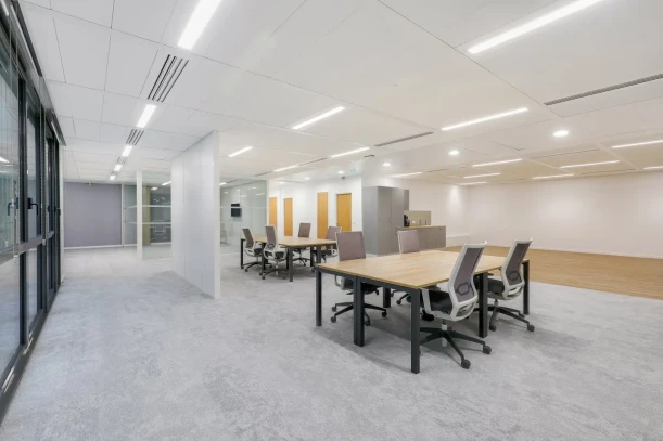 Bureau privé - 94700 - 42 postes - 14700€