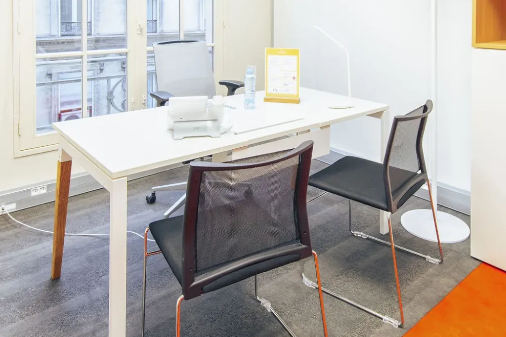 Bureau privé - 75008 - 1 poste - 1720€