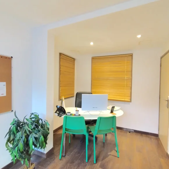 Bureau privé 14 m² 2 postes Coworking Avenue Jean Moulin Montreuil 93100 - photo 4