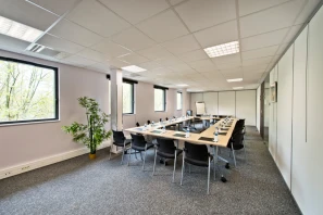 Bureau privé - 38200 - 10 postes - 1430€