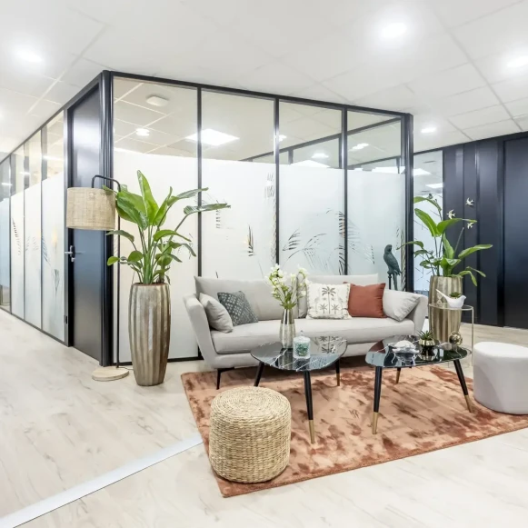 Bureau privé 10 m² 3 postes Location bureau Rue du Château d'Orgemont Angers 49000 - photo 3