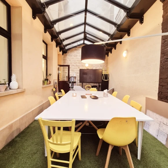 Bureau privé 10 m² 3 postes Location bureau Rue Oberkampf Paris 75011 - photo 5