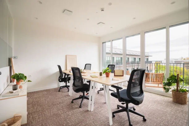 Bureau privé - 78180 - 18 postes - 250€