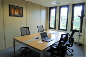 Bureau privé - 31670 - 4 postes - 800€