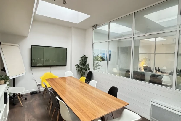 Bureau privé - 75017 - 4 postes - 1480€