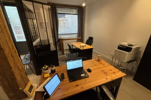 Espace indépendant - 75008 - 8 postes - 2600€