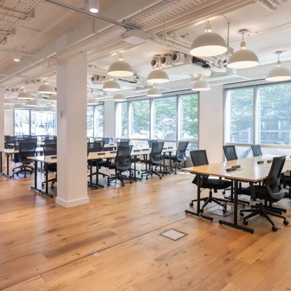 Bureau privé 82 m² 33 postes Location bureau Avenue de France Paris 75013 - photo 1