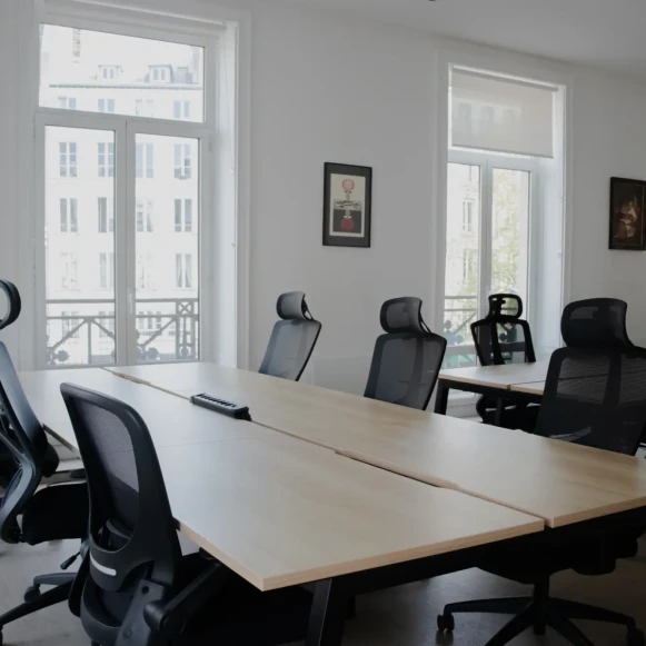 Espace indépendant 100 m² 18 postes Location bureau Boulevard Saint Denis Paris 75002 - photo 3