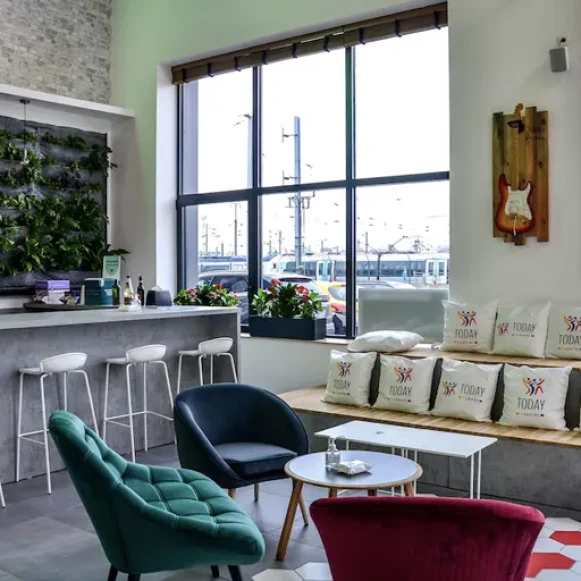 Bureau privé 17 m² 5 postes Location bureau Rue de Paris Seine-Saint-Denis 93130 - photo 5