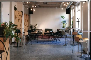 Open Space - 75018 - 1 poste - 299€