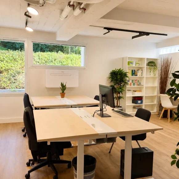 Bureau privé 32 m² 5 postes Location bureau Rue Pierre Nicole Paris 75005 - photo 1