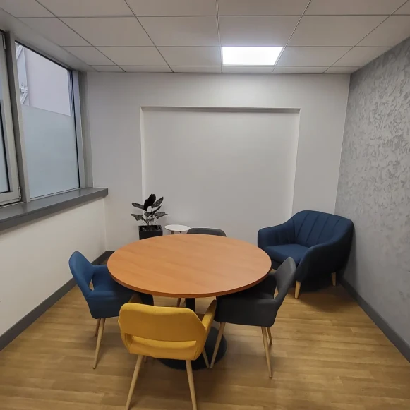 Bureau privé 12 m² 2 postes Location bureau Rue Louise Michel Levallois-Perret 92300 - photo 1
