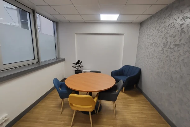 Bureau privé - 92300 - 2 postes - 950€