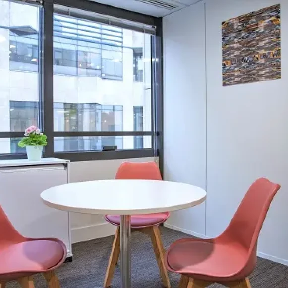 Bureau privé 70 m² 20 postes Location bureau Rue d'Aguesseau Boulogne-Billancourt 92100 - photo 5