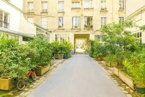 Open Space - 75011 - 10 postes - 450€