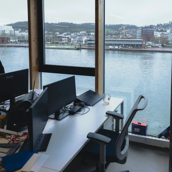 Bureau privé 150 m² 18 postes Coworking Allée François Mitterrand Rouen 76100 - photo 2