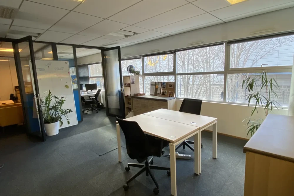 Bureau privé - 69009 - 8 postes - 1600€