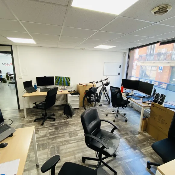 Espace indépendant 200 m² 30 postes Coworking Port Saint-Étienne Toulouse 31000 - photo 3