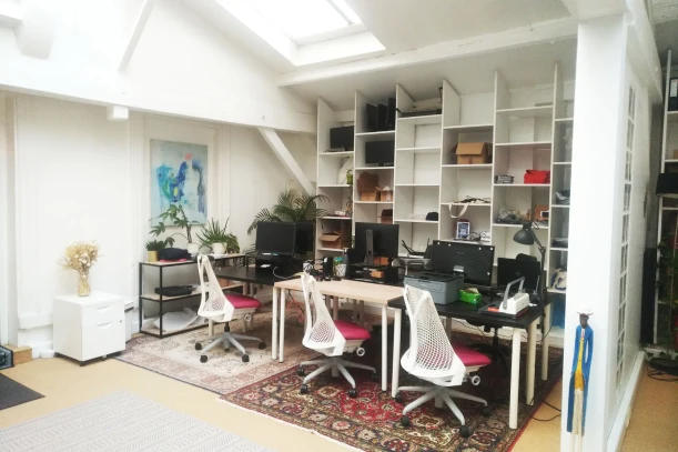Bureau privé - 75018 - 6 postes - 1200€