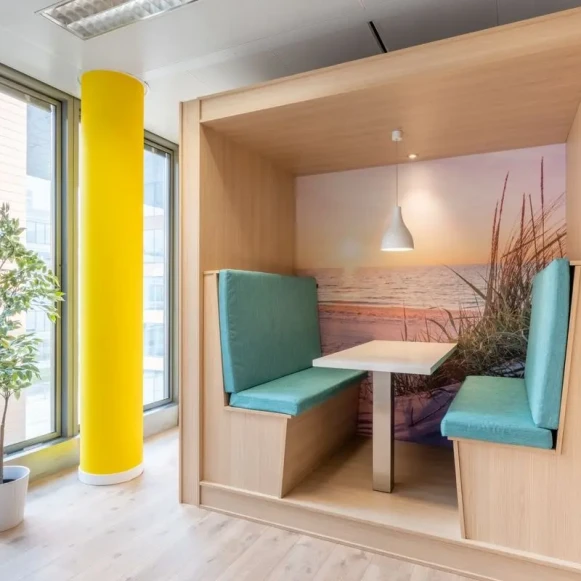 Bureau privé 25 m² 5 postes Coworking Quai Perrache Lyon 69002 - photo 5