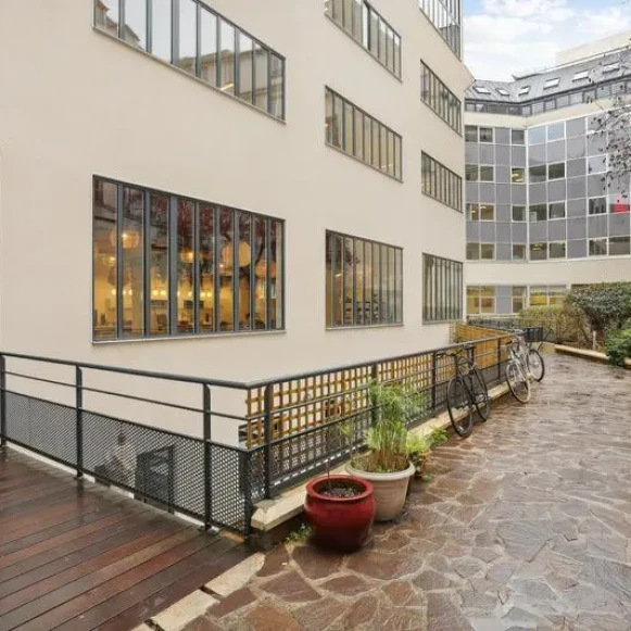 Bureau privé 911 m² 110 postes Location bureau Rue René Boulanger Paris 75010 - photo 7
