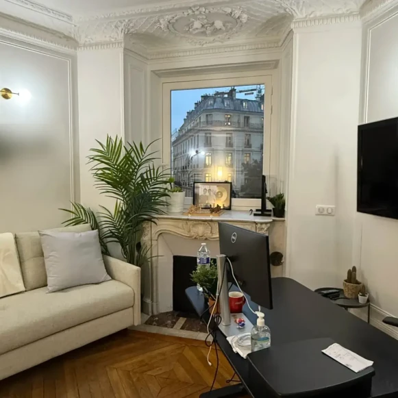 Bureau privé 60 m² 7 postes Location bureau Rue Laffitte Paris 75009 - photo 1