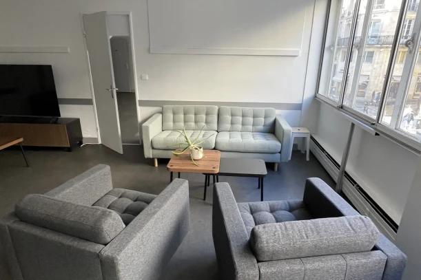 Bureau privé - 33000 - 6 postes - 1800€
