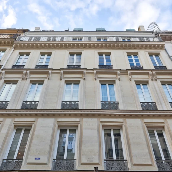 Espace indépendant 150 m² 20 postes Location bureau Rue Rougemont Paris 75009 - photo 5