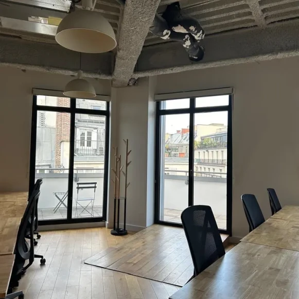 Bureau privé 196 m² 54 postes Location bureau Rue la Fayette Paris 75009 - photo 11