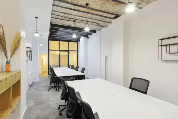 Espace indépendant - 75018 - 30 postes - 9500€