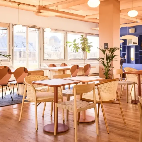 Bureau privé 32 m² 9 postes Coworking Rue Treilhard Paris 75008 - photo 7