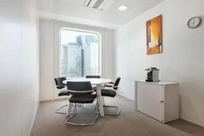 Bureau privé - 92800 - 8 postes - 4670€