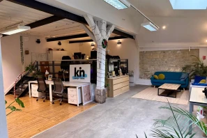 Open Space - 75012 - 6 postes - 300€