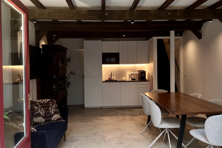 Espace indépendant - 75010 - 12 postes - 4500€