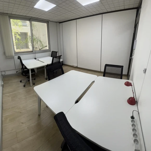Bureau privé 19 m² 6 postes Coworking Boulevard Pasteur Paris 75015 - photo 2