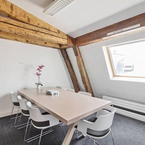 Bureau privé 16 m² 4 postes Coworking Rue de la Chaussée d'Antin Paris 75009 - photo 6