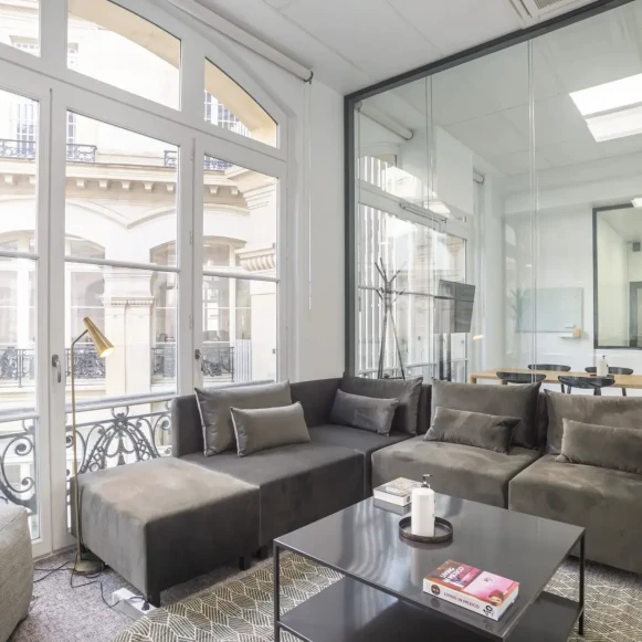 Bureau privé 19 m² 7 postes Location bureau Avenue de la République Paris 75011 - photo 12