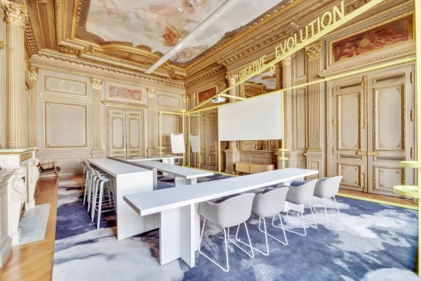 Bureau privé - 75009 - 8 postes - 6400€