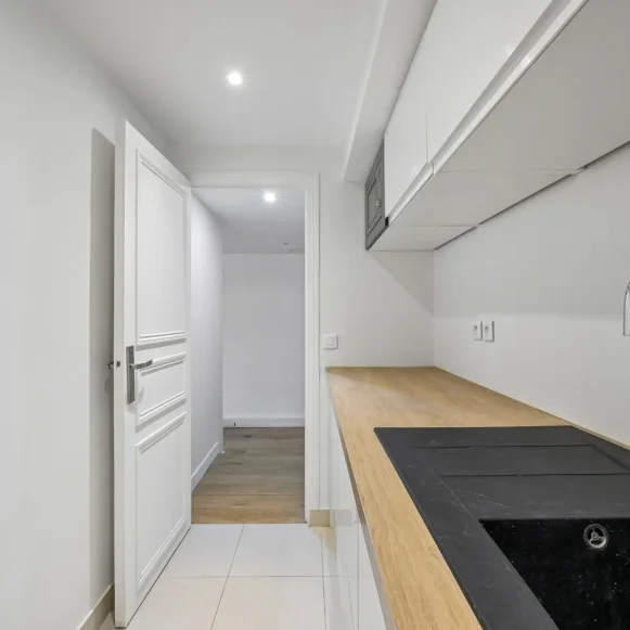 Espace indépendant 78 m² 16 postes Location bureau Rue Raffet Paris 75016 - photo 6