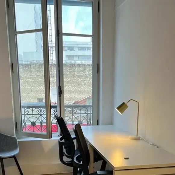 Bureau privé 10 m² 2 postes Coworking Avenue Parmentier Paris 75011 - photo 4