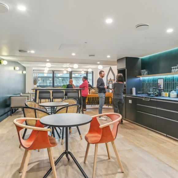 Bureau privé 24 m² 6 postes Location bureau Rue Victor Hugo Levallois-Perret 92300 - photo 5