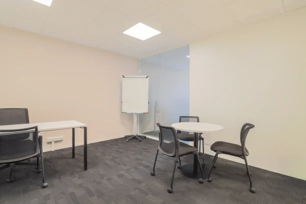 Bureau privé - 59000 - 2 postes - 840€