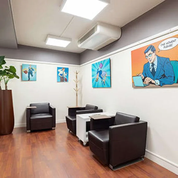 Bureau privé 71 m² 20 postes Coworking Quai Kléber Strasbourg 67000 - photo 2