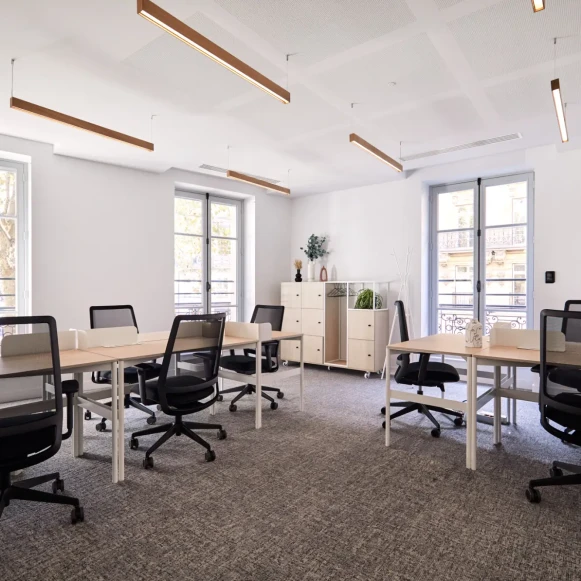 Bureau privé 60 m² 20 postes Coworking Rue du Faubourg Saint-Honoré Paris 75008 - photo 5