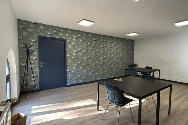 Bureau privé - 86000 - 6 postes - 541.67€