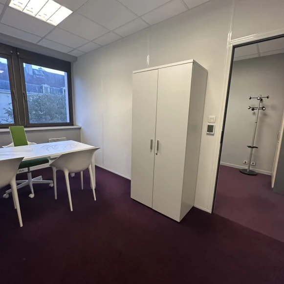 Bureau privé 22 m² 4 postes Location bureau Avenue Maréchal Foch Dijon 21000 - photo 3