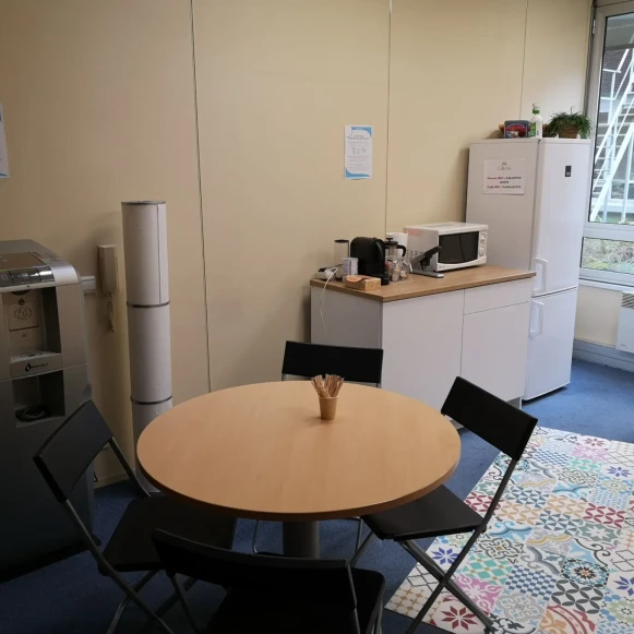 Bureau privé 21 m² 5 postes Coworking Rue de Reuilly Paris 75012 - photo 8