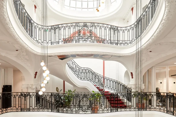 Bureau privé - 75002 - 3 postes - 2850€