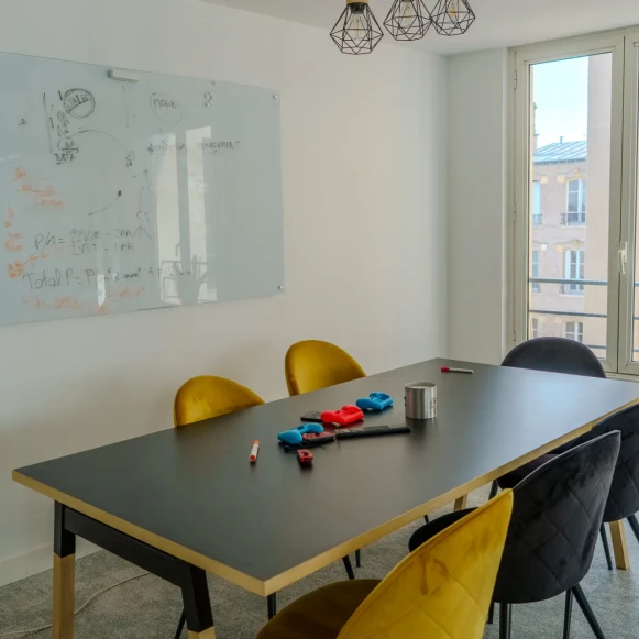 Open Space  6 postes Location bureau Cité Paradis Paris 75010 - photo 5