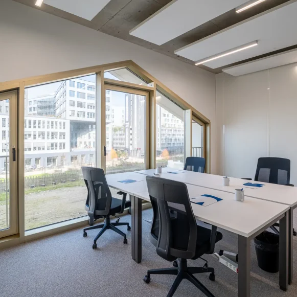 Bureau privé 18 m² 4 postes Location bureau Rue Philippe Jolly Bordeaux 33800 - photo 1